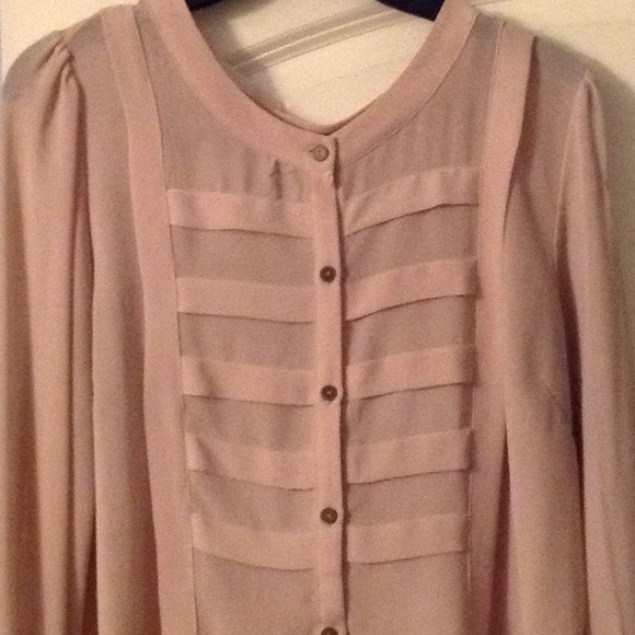 Forever 21 Long sleeve button down blouse - Picture 3 of 3